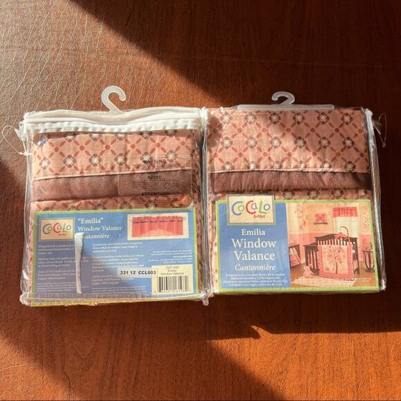 CoCaLo Emilia Window Valance set of 2 Pink 36 x 48 - Picture 3 of 10